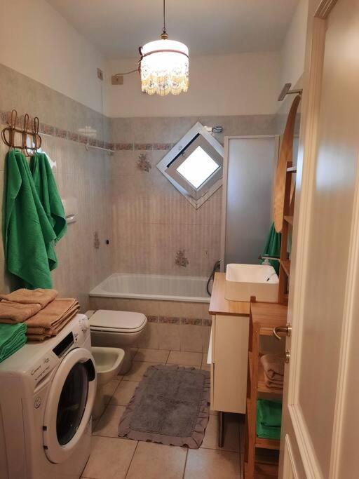Centrale Vicino Spiagge E Ciclabile + Box-Auto ! Apartment Арма ди Таджия Екстериор снимка