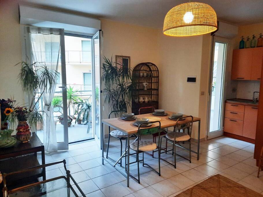 Centrale Vicino Spiagge E Ciclabile + Box-Auto ! Apartment Арма ди Таджия Екстериор снимка